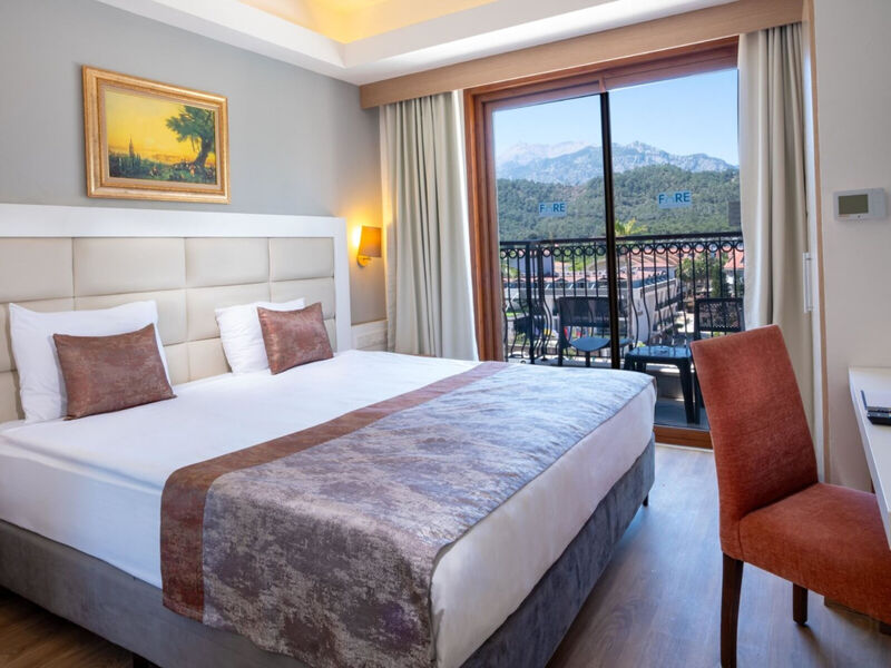 Fore Resort & Spa