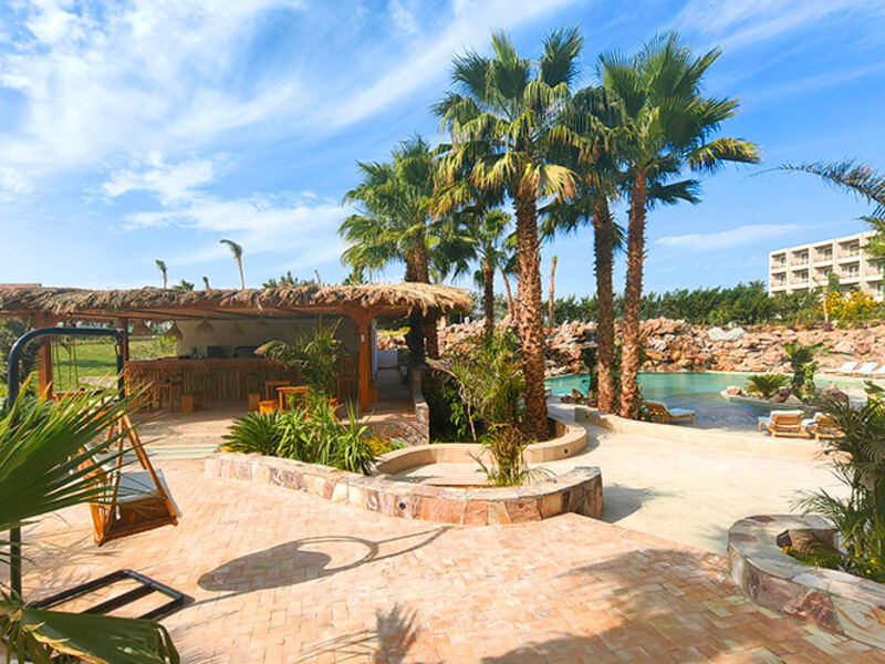 Fort Arabesque Resort