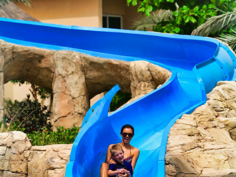 Fujairah Rotana Resort & SPA Alexandria Club