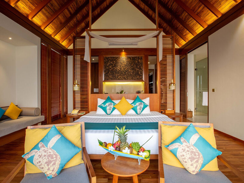 Furaveri Island Resort & Spa