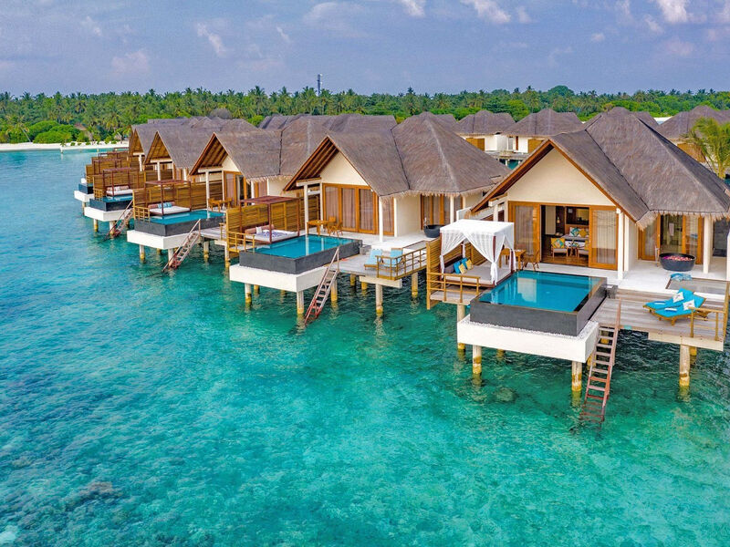 Furaveri Island Resort & Spa