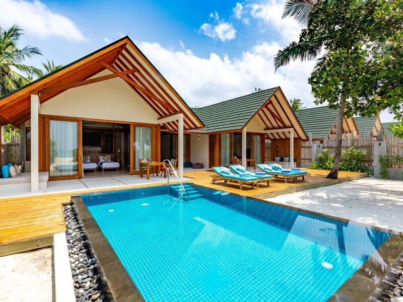 Furaveri Island Resort & Spa