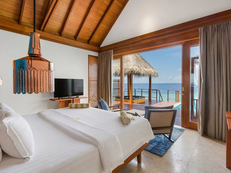 Furaveri Island Resort & Spa