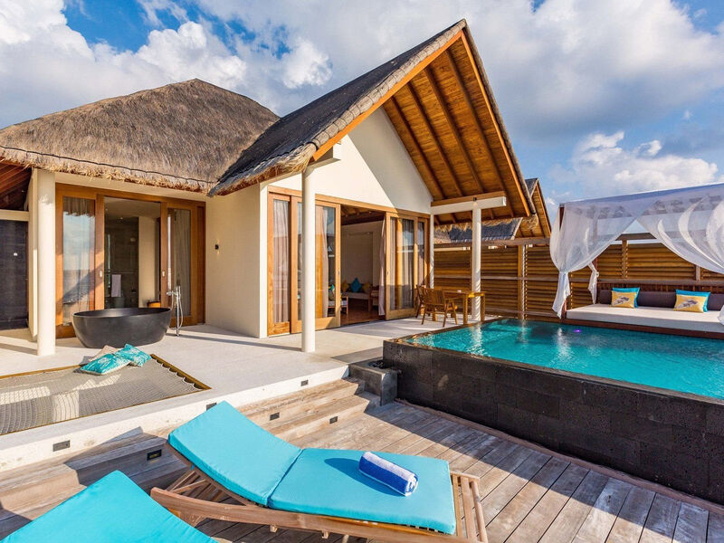 Furaveri Island Resort & Spa