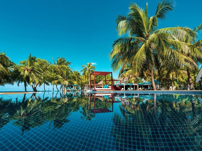 Furaveri Island Resort & Spa