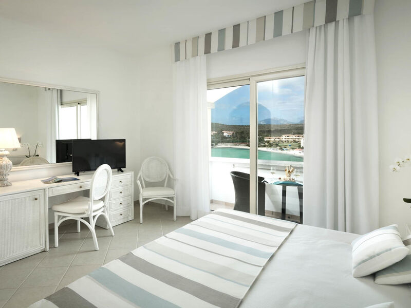 Gabbiano Azzurro Hotel & Suites