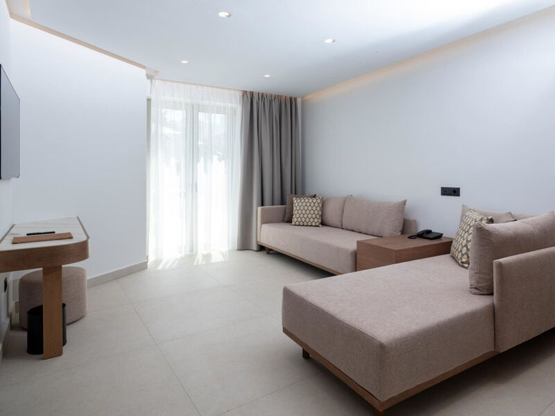 Galaxy Suites Boutique Resort