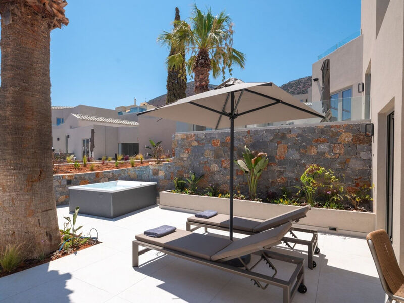 Galaxy Suites Boutique Resort