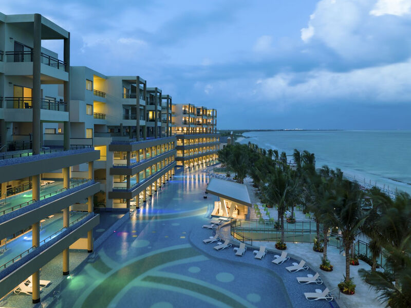 Generations Riviera Maya By Karisma