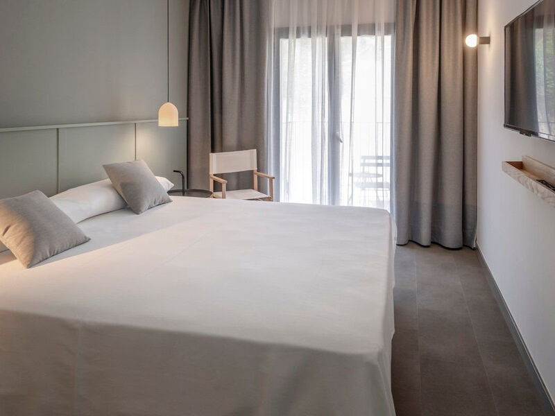 Ght Miratge Adults Only