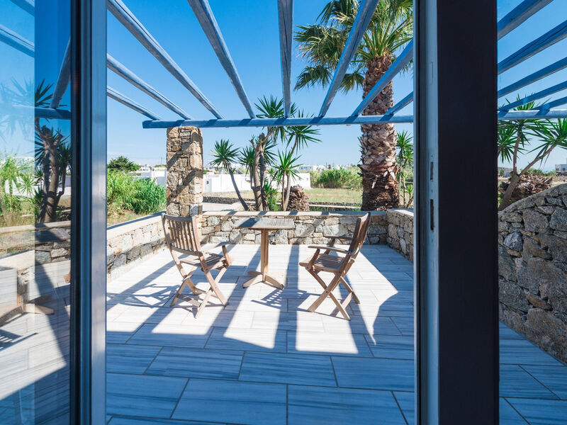 Giannoulaki Livin Mykonos Boutique