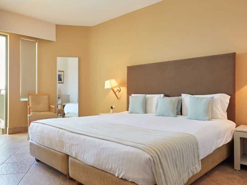 Giannoulis Grand Bay Beach Resort