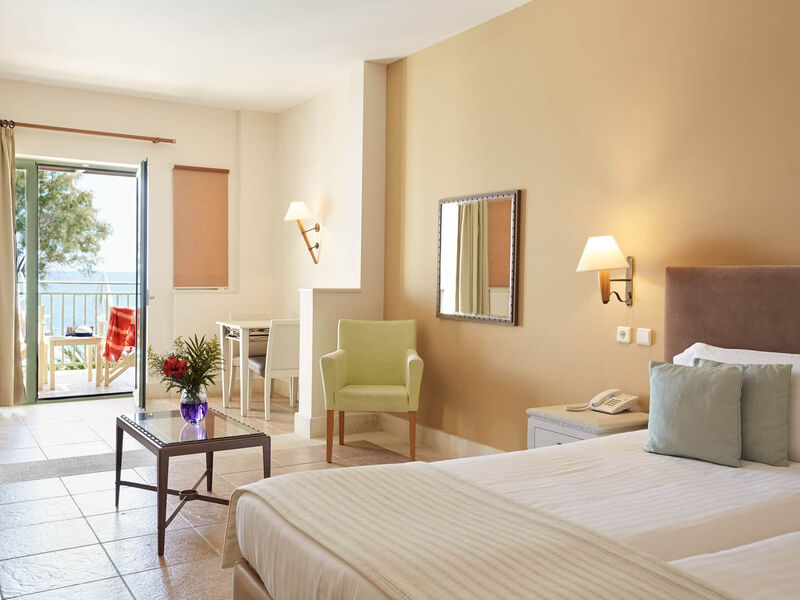 Giannoulis Grand Bay Beach Resort