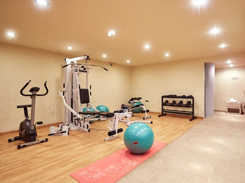 Giannoulis Santa Marina Plaza