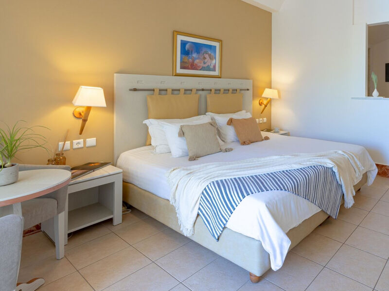 Giannoulis Santa Marina Plaza