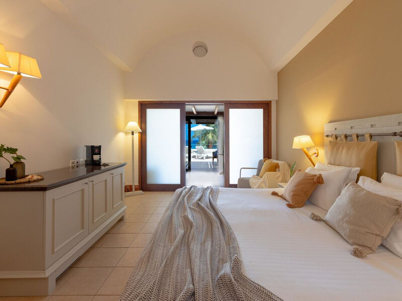 Giannoulis Santa Marina Plaza