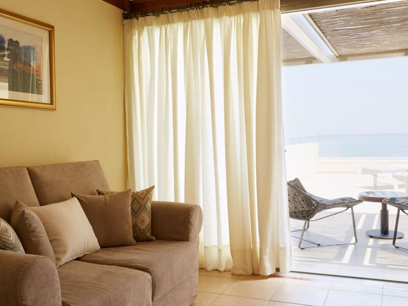 Giannoulis Santa Marina Plaza