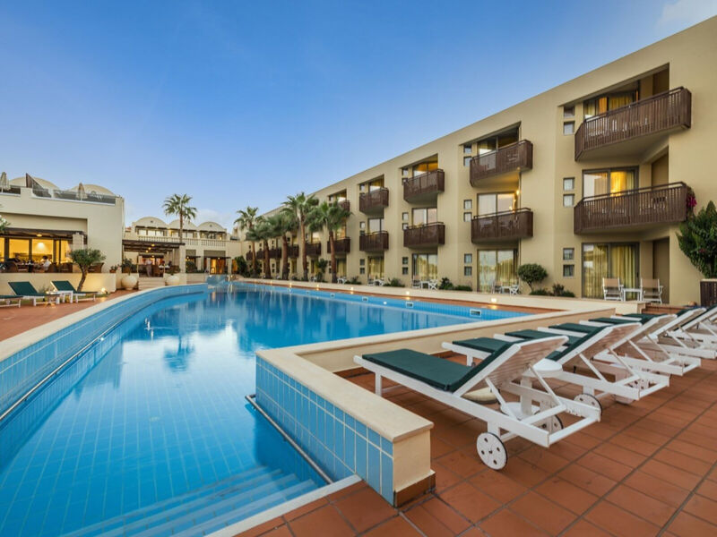 Giannoulis Santa Marina Plaza