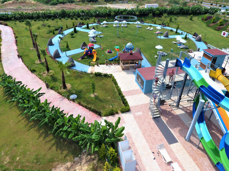 Glamour Resort & Spa