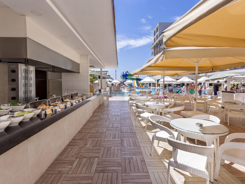 Glamour Resort & Spa