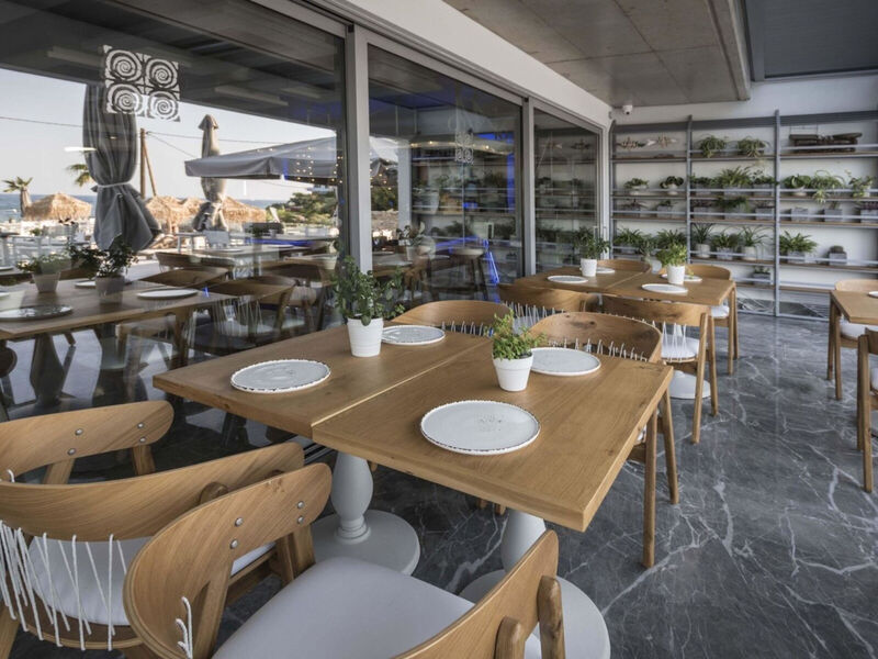 Glaros Royal Beach Hotel