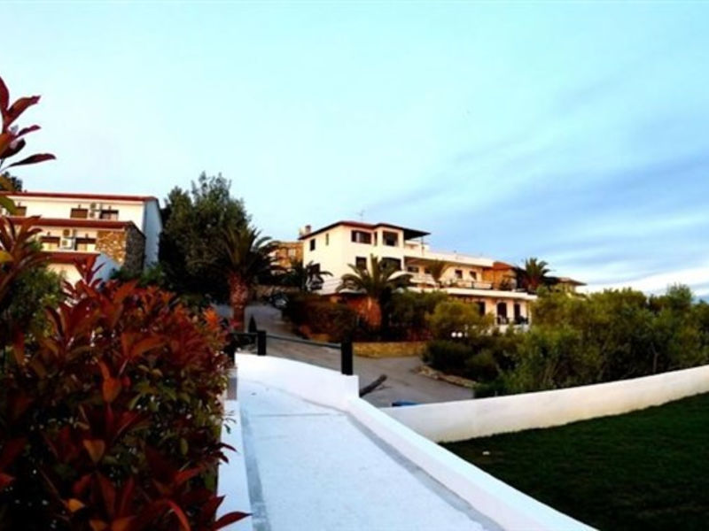 Glavas Inn