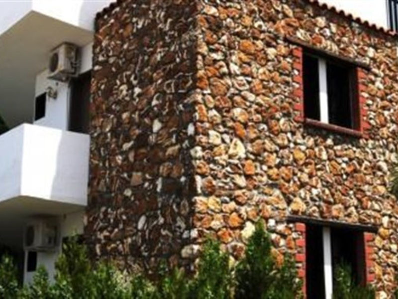 Glavas Inn