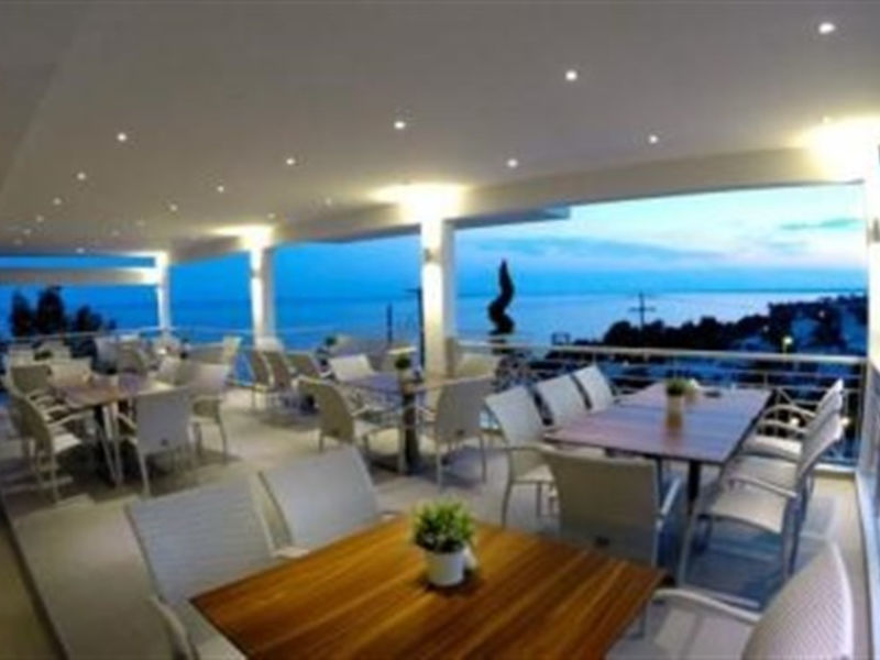 Glavas Inn