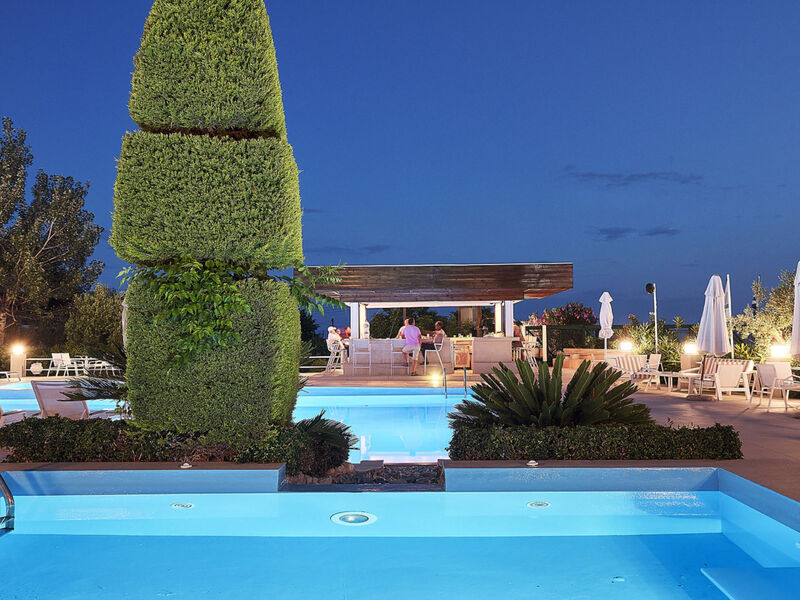 Glavas Inn