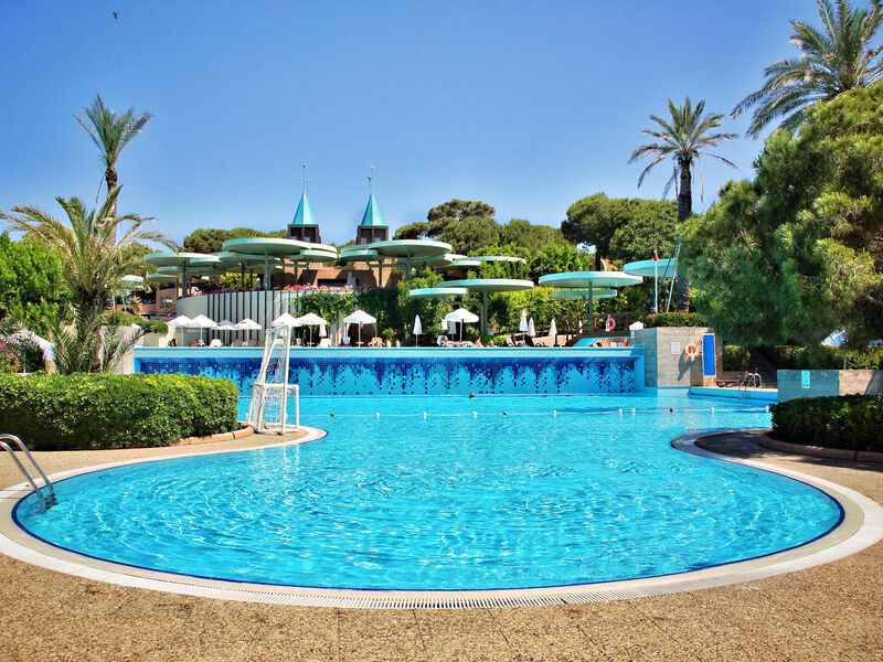 Gloria Verde Resort