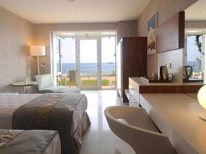 Sentido Gold Island