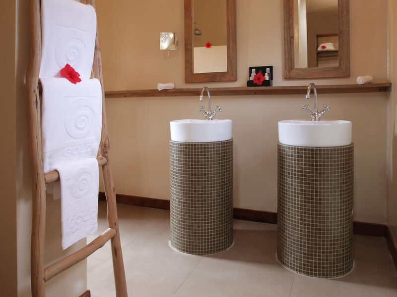 Gold Zanzibar Beach House Spa