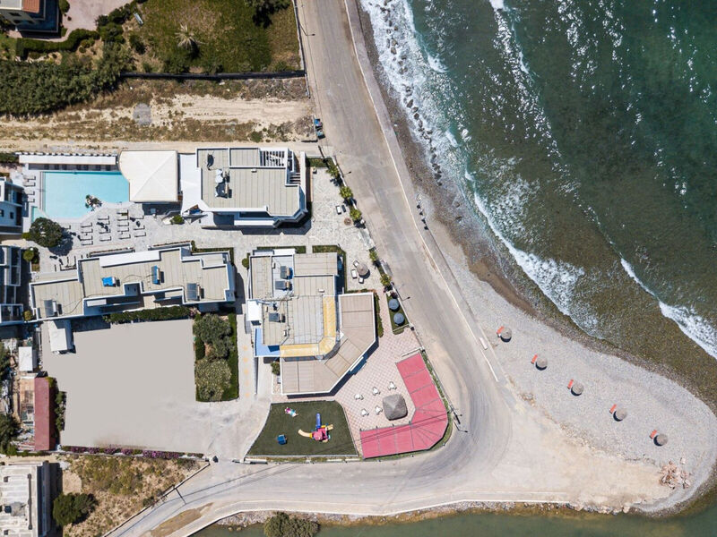 Golden Bay Hotel & Bungalows