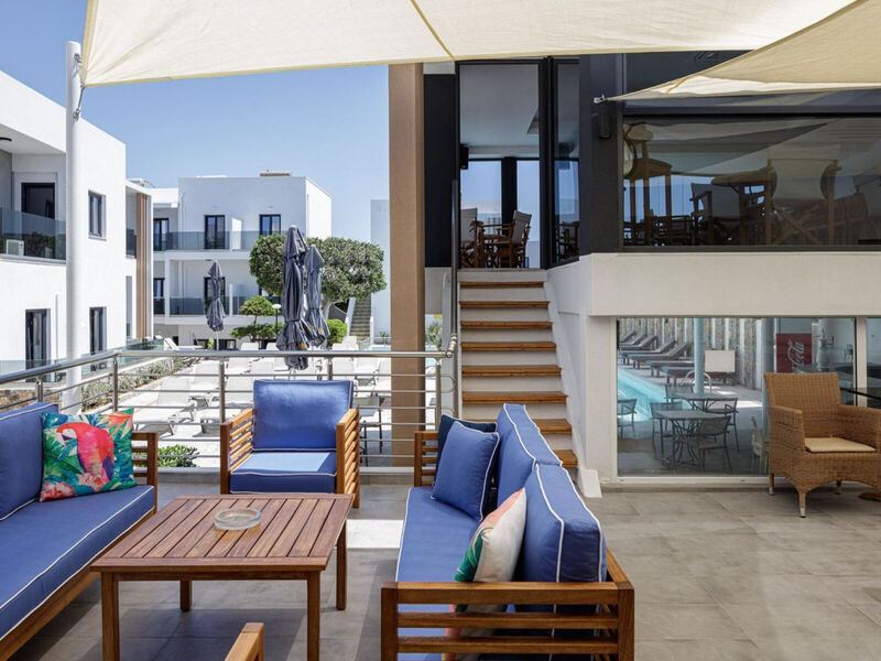 Golden Bay Hotel & Bungalows