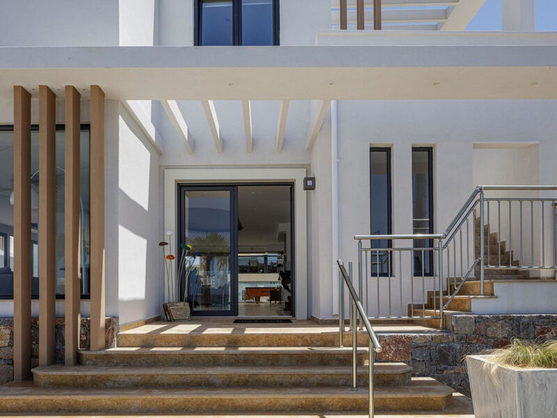 Golden Bay Hotel & Bungalows