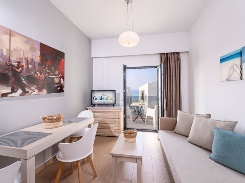 Golden Bay Hotel & Bungalows