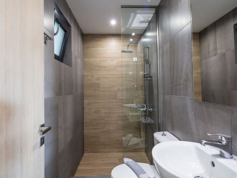 Golden Bay Hotel & Bungalows