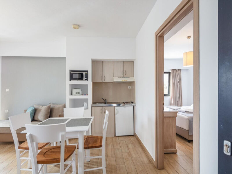 Golden Bay Hotel & Bungalows