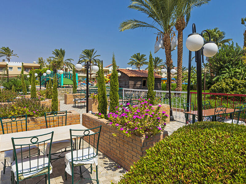 Golden Beach Resort