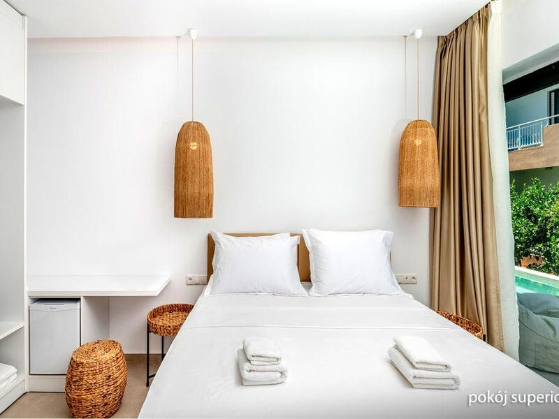 Golden Bee Lifestyle