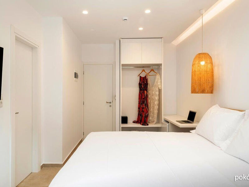 Golden Bee Lifestyle