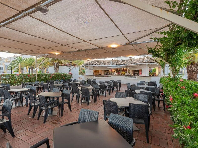 Golden Club Cabanas