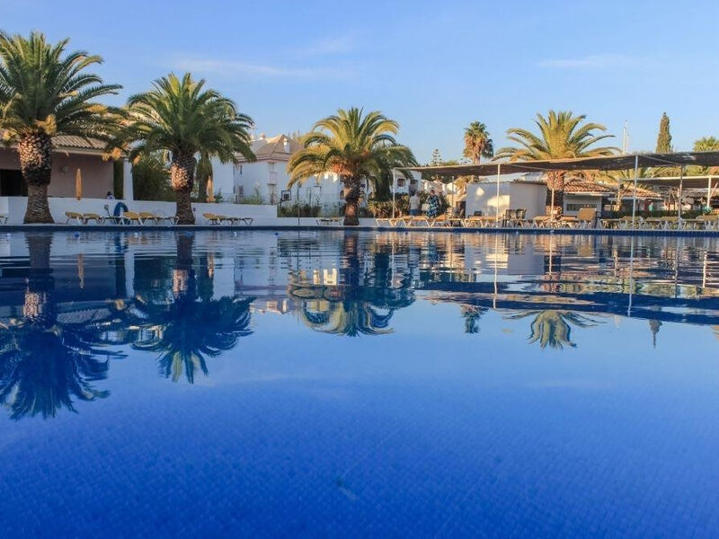 Golden Club Cabanas