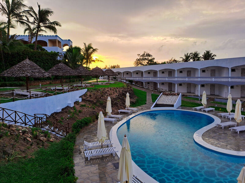 Golden Coast Resort