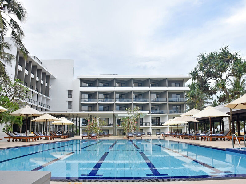 Golden Coast Resort