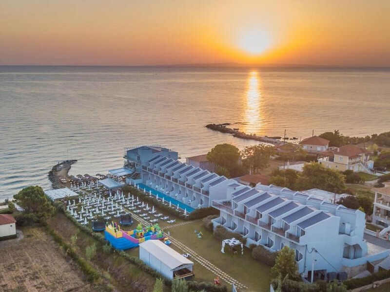 Golden Coast Family Resort