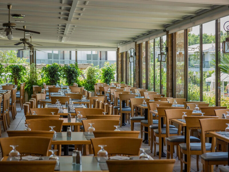 Golden Coast Hotel And Bungalows