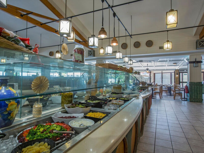 Golden Coast Hotel And Bungalows