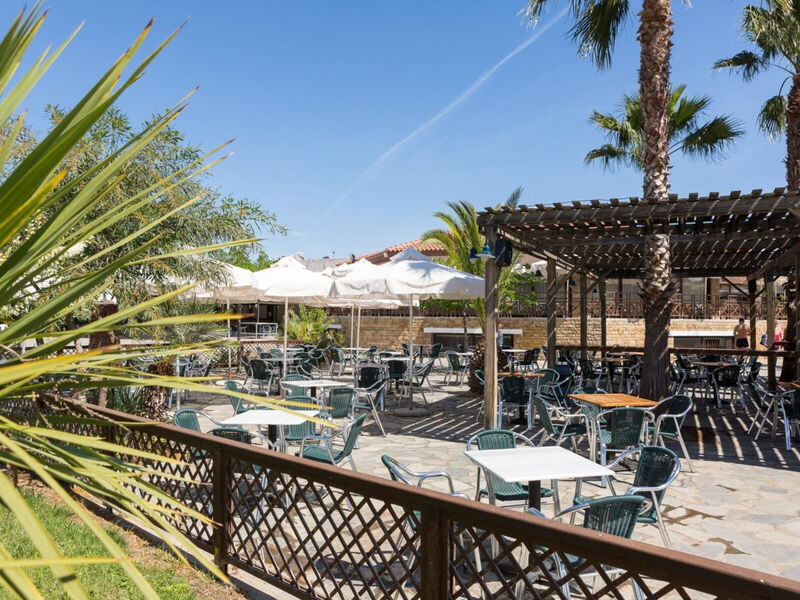 Golden Coast Hotel And Bungalows