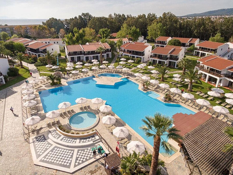 Golden Cost Hotel & Bungalows
